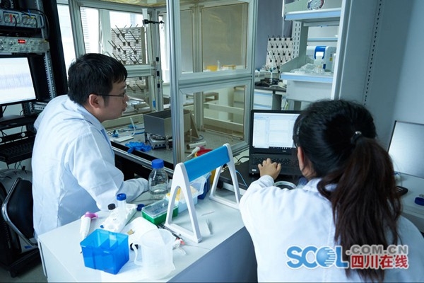 011847382867.jpg 011847382867.jpg